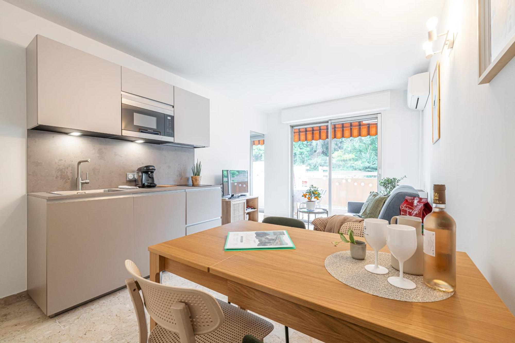 Appartement 2P Renove Avec Terrasse Au Port De Nice Exterior foto